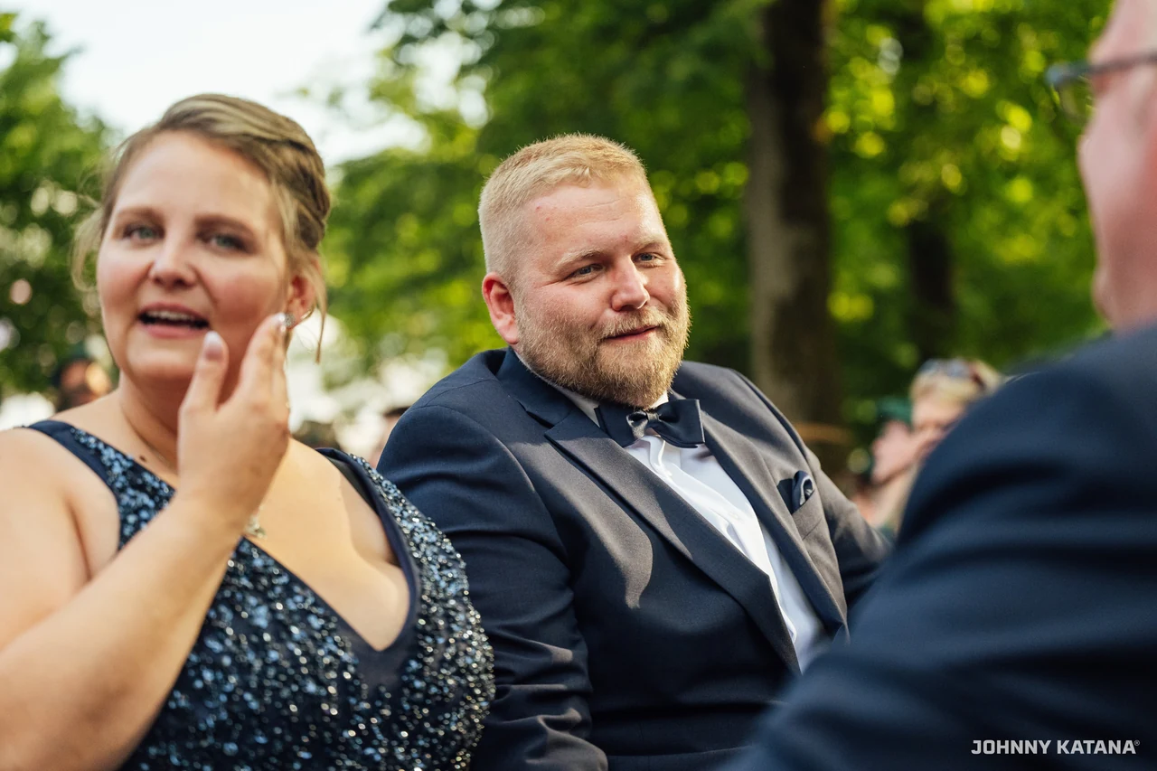 Ankunft des Throns an der Schützenhalle