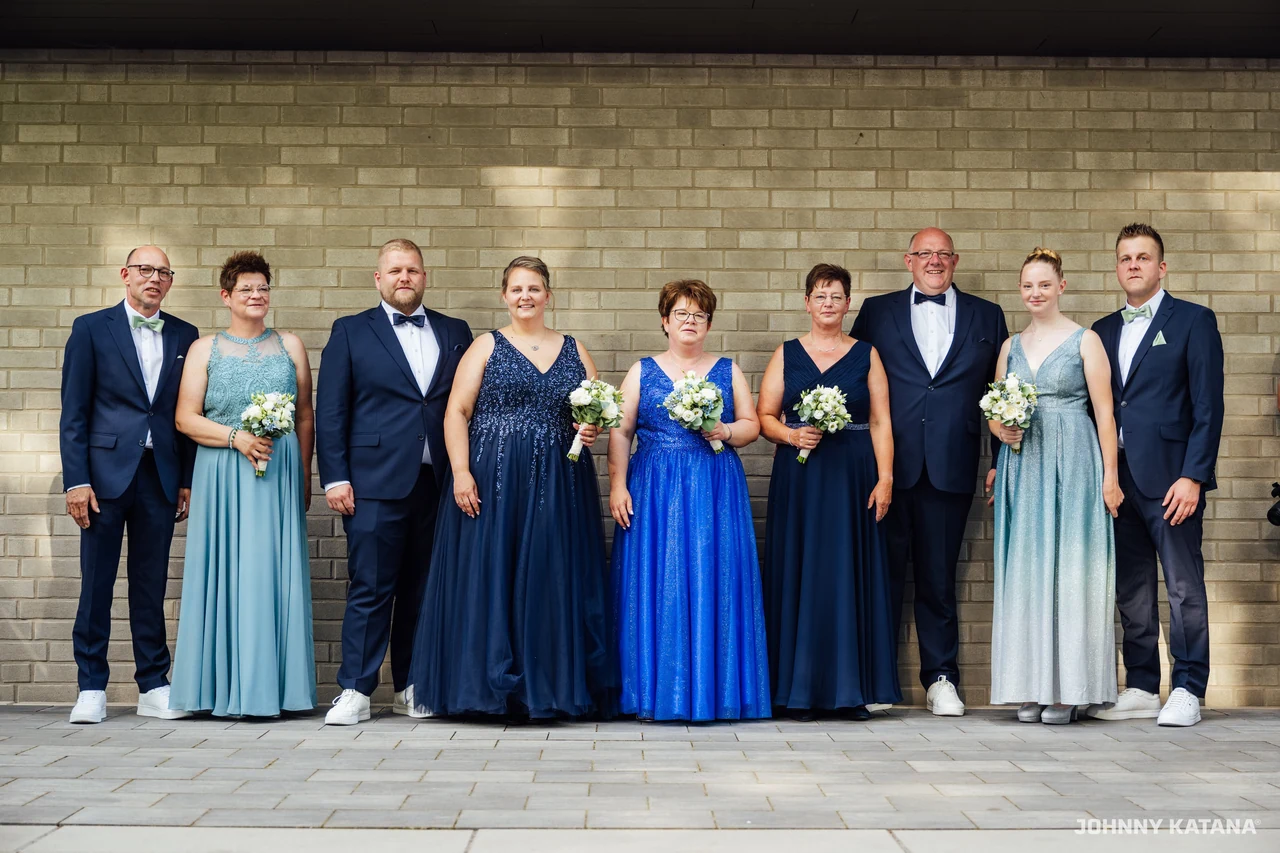 Ankunft des Throns an der Schützenhalle