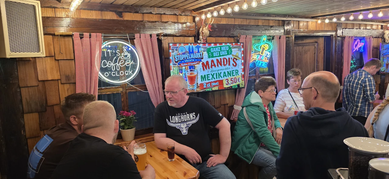 Gemütliche Runde in der Gaststube
